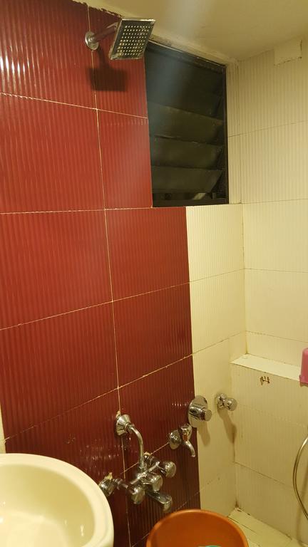 Hotel Relish Vadodara Exterior foto
